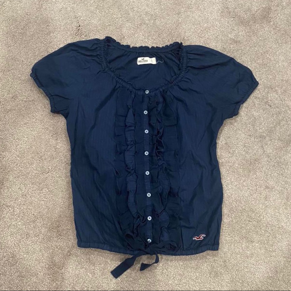 milkmaid/peasant hollister ruffle top
